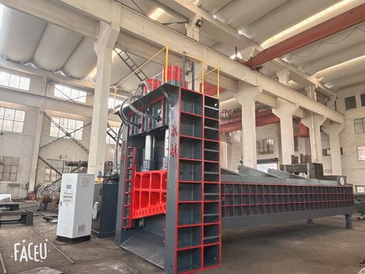 satın almak 700 ton kesme kapasitesi 1600 mm bıçak uzunluğu ve 7500 mm besleme kutusu olan hidrolik hurda kesme makinesi online manufacture